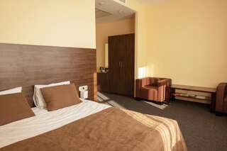 Отель WISH Aqua&SPA Resort Vishenki Улучшенный двухместный номер с 1 кроватью или 2 отдельными кроватями, бесплатное посещение спа-центра-2