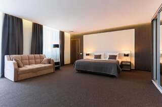 Отель WISH Aqua&SPA Resort Vishenki Семейный люкс с балконом и доступом в спа-центр-1